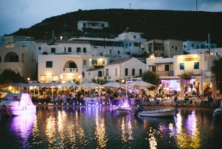 about kythnos porto klaras local seafood restaurant by night that offer fresh fish