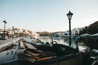 about kythnos porto klaras small port in Loutra village