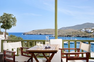 how to get to Kythnos porto klaras apartments that offer balcony with sea view of kythnos island